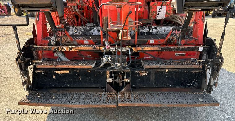 image for item EE7630 2000 LeeBoy 8500T paver