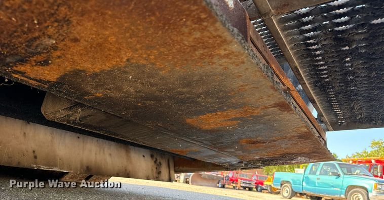 image for item EE7630 2000 LeeBoy 8500T paver