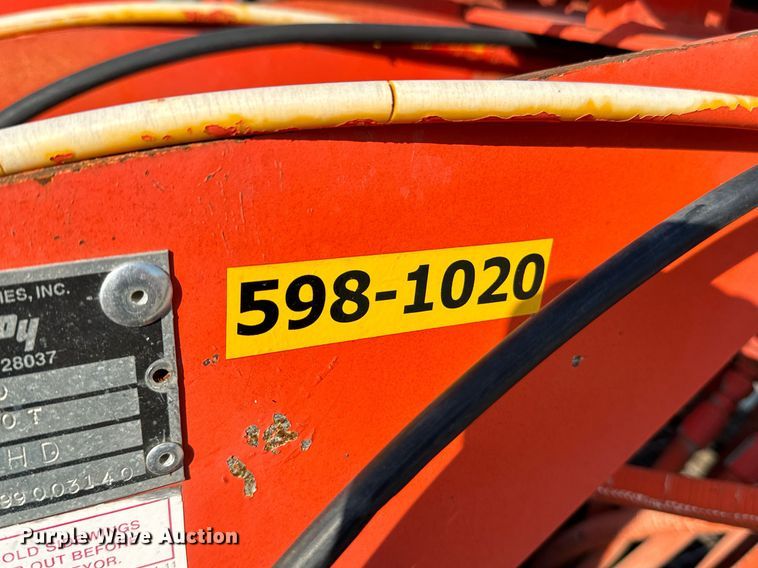 image for item EE7630 2000 LeeBoy 8500T paver