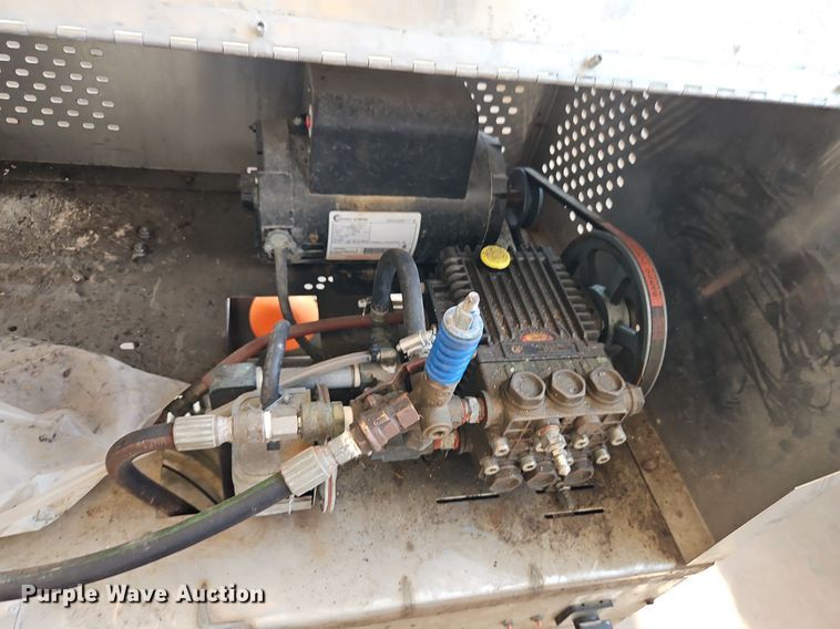 image for item EI8317 (3) Alkota 4201 NG UL hot pressure washers