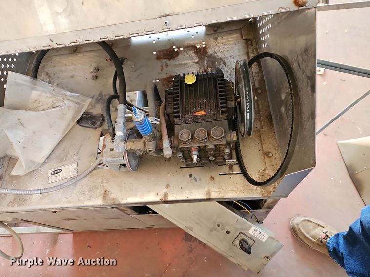 image for item EI8317 (3) Alkota 4201 NG UL hot pressure washers