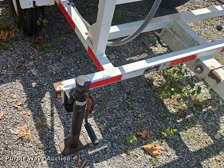 image for item EI8320 2007 K&K Systems 2000R25 radar trailer