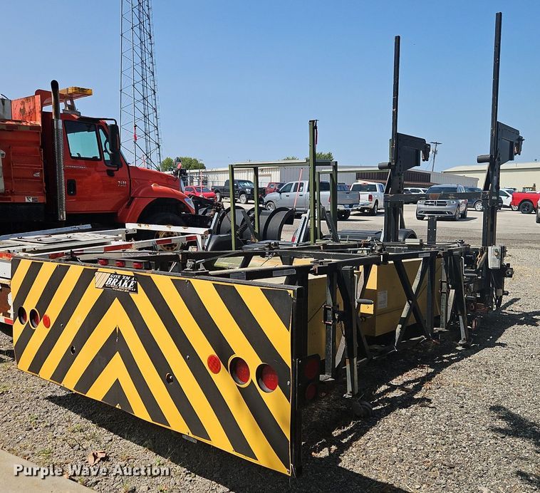 image for item EI8322 2003 Trinity TMA8290 crash attenuator