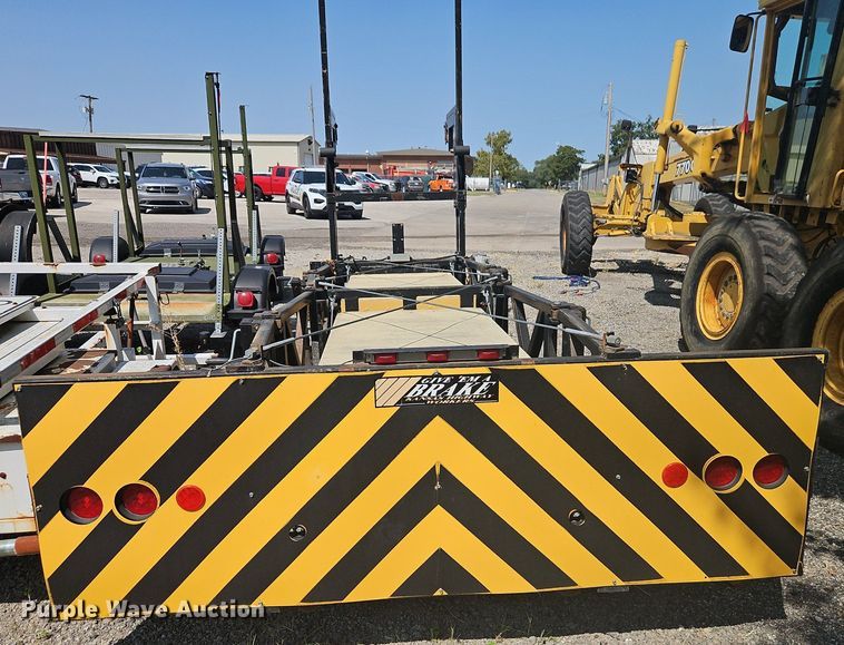 image for item EI8322 2003 Trinity TMA8290 crash attenuator