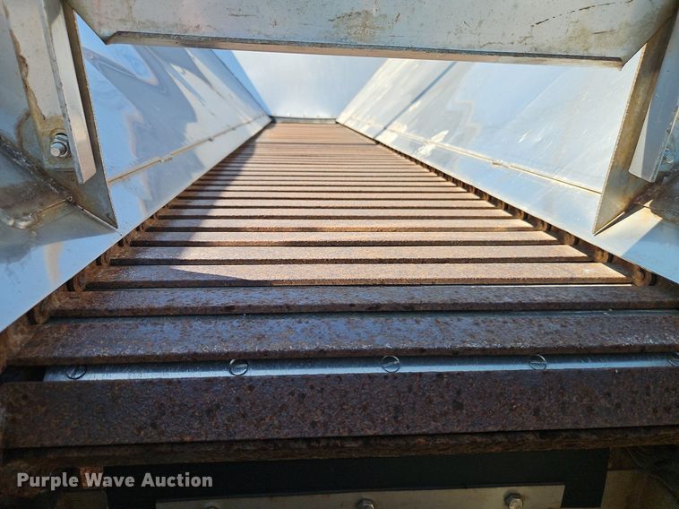 image for item EI8325 2005 International 7400 dump truck