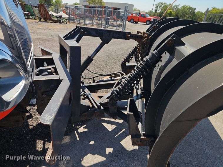 image for item EI8325 2005 International 7400 dump truck