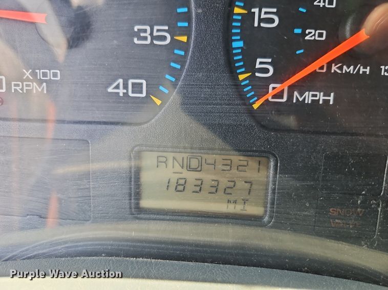 image for item EI8325 2005 International 7400 dump truck