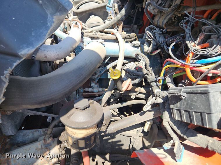 image for item EI8325 2005 International 7400 dump truck