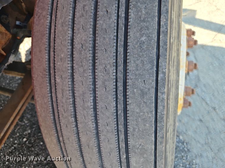 image for item EI8325 2005 International 7400 dump truck