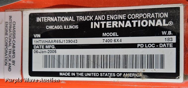 image for item EI8325 2005 International 7400 dump truck