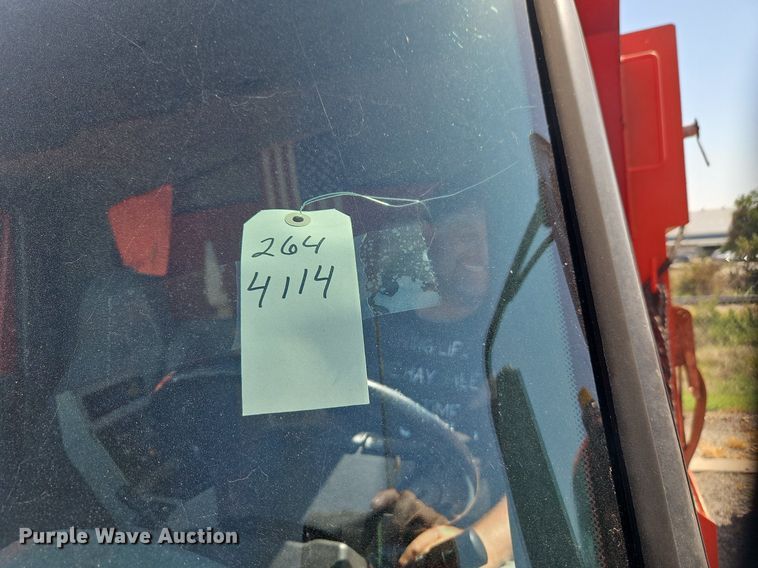 image for item EI8325 2005 International 7400 dump truck