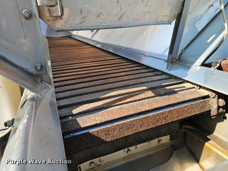 image for item EI8328 2005 International 7400 dump truck