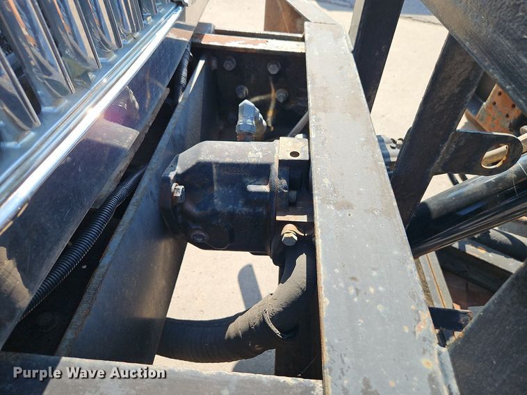 image for item EI8328 2005 International 7400 dump truck