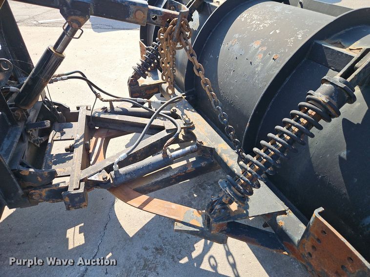 image for item EI8328 2005 International 7400 dump truck