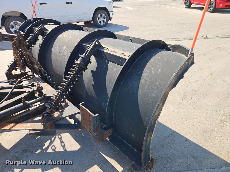 image for item EI8328 2005 International 7400 dump truck