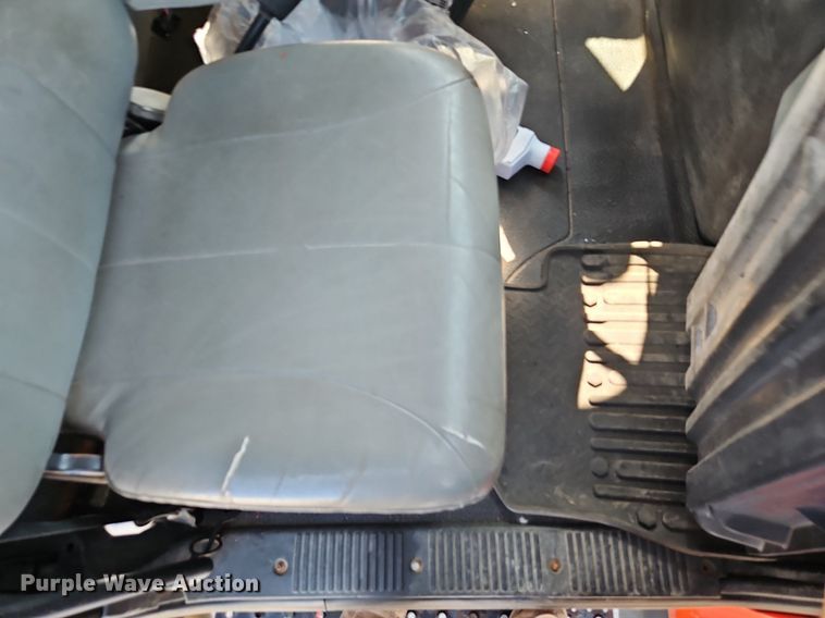 image for item EI8328 2005 International 7400 dump truck