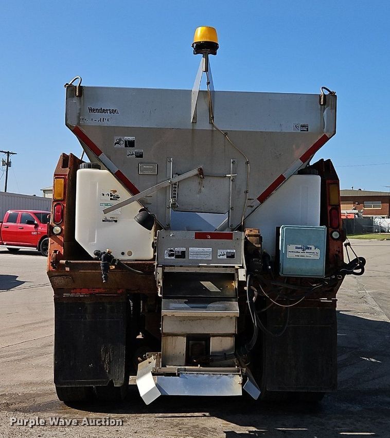 image for item EI8329 2005 International 7400 dump truck