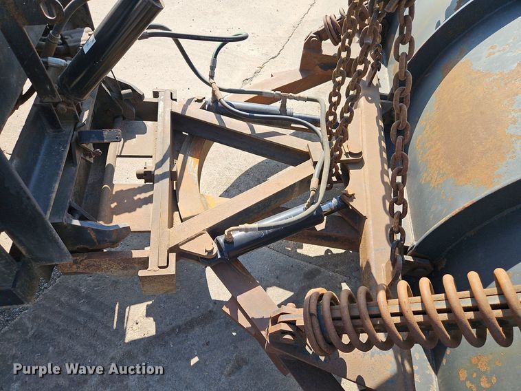 image for item EI8329 2005 International 7400 dump truck