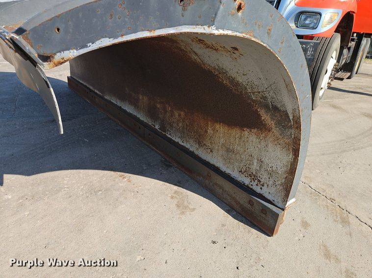 image for item EI8329 2005 International 7400 dump truck