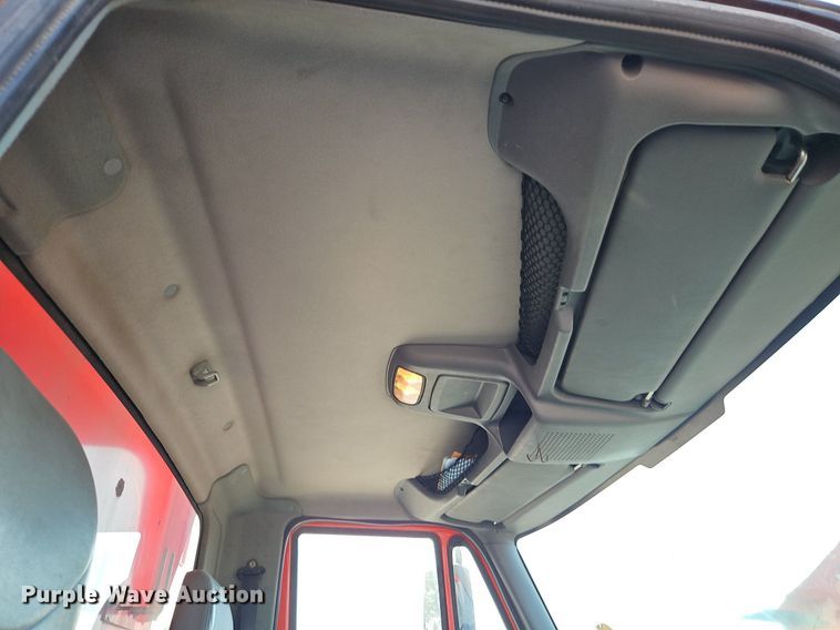 image for item EI8329 2005 International 7400 dump truck