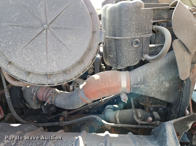 image for item EI8329 2005 International 7400 dump truck