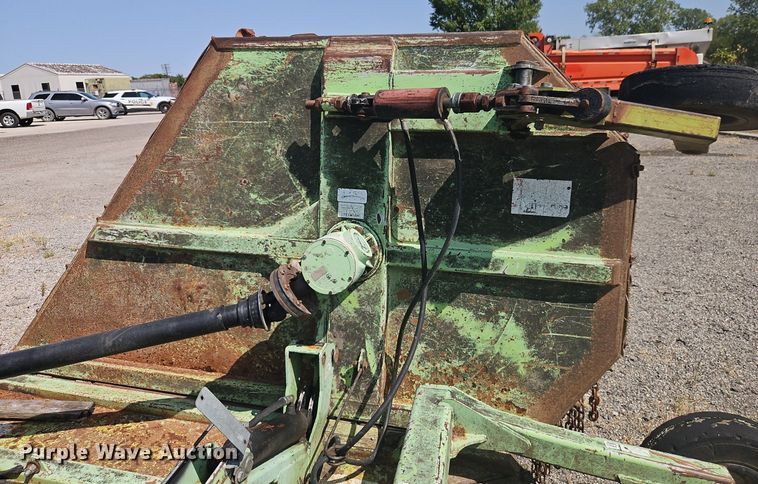 image for item EI8330 2006 Schulte XH1000 rotary mower