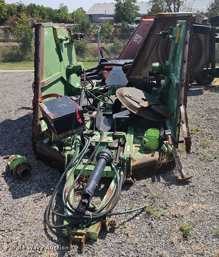 image for item EI8331 2003 Schulte XH1500 batwing rotary mower