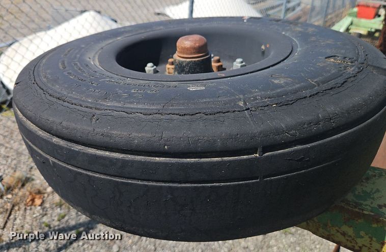 image for item EI8331 2003 Schulte XH1500 batwing rotary mower