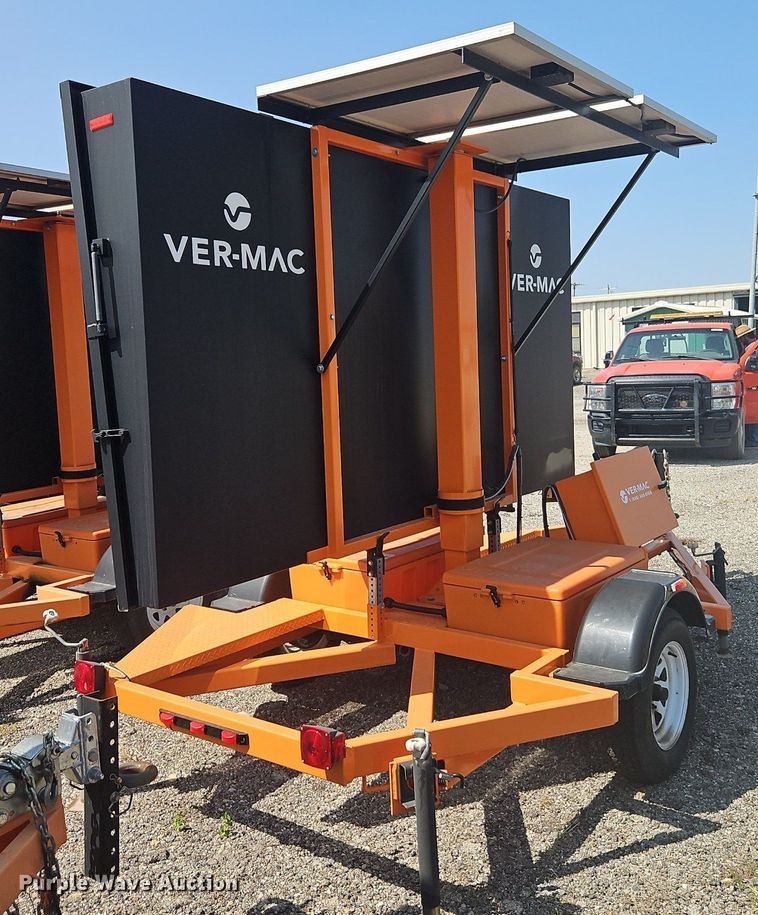 image for item EI8333 2013 Ver-Mac PCMS1210 message board trailer