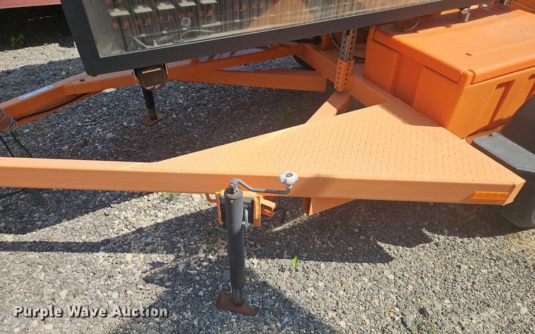 image for item EI8334 2013 Ver-Mac PCMS1210 message board trailer