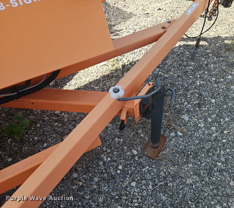 image for item EI8334 2013 Ver-Mac PCMS1210 message board trailer