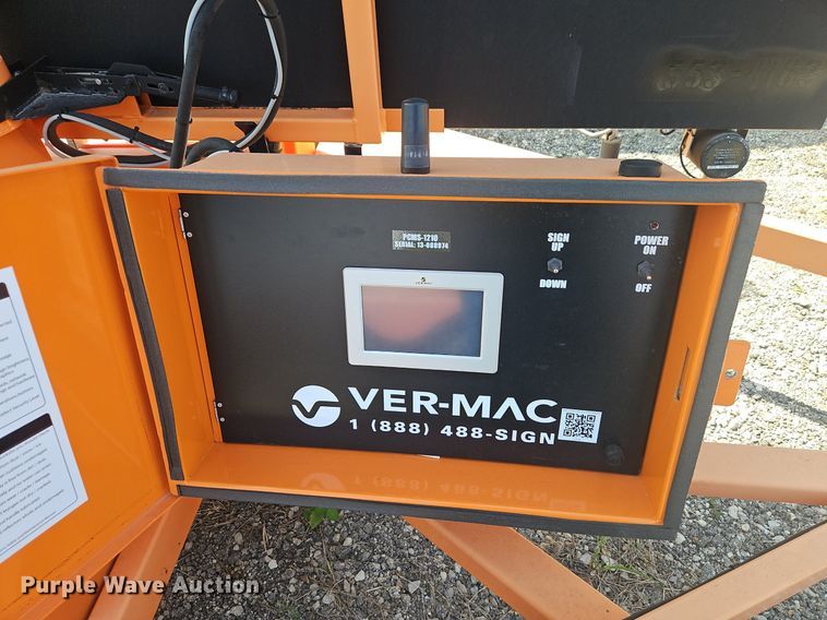 image for item EI8334 2013 Ver-Mac PCMS1210 message board trailer