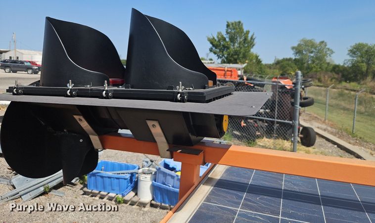 image for item EI8335 2011 R.C. Flagman RCF2.4 traffic signal system