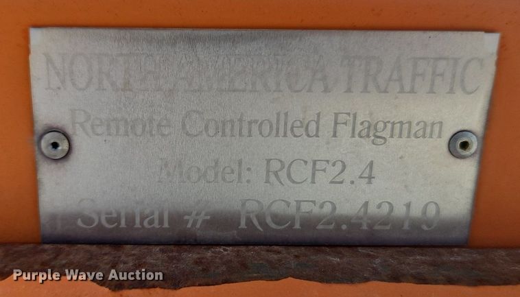 image for item EI8335 2011 R.C. Flagman RCF2.4 traffic signal system