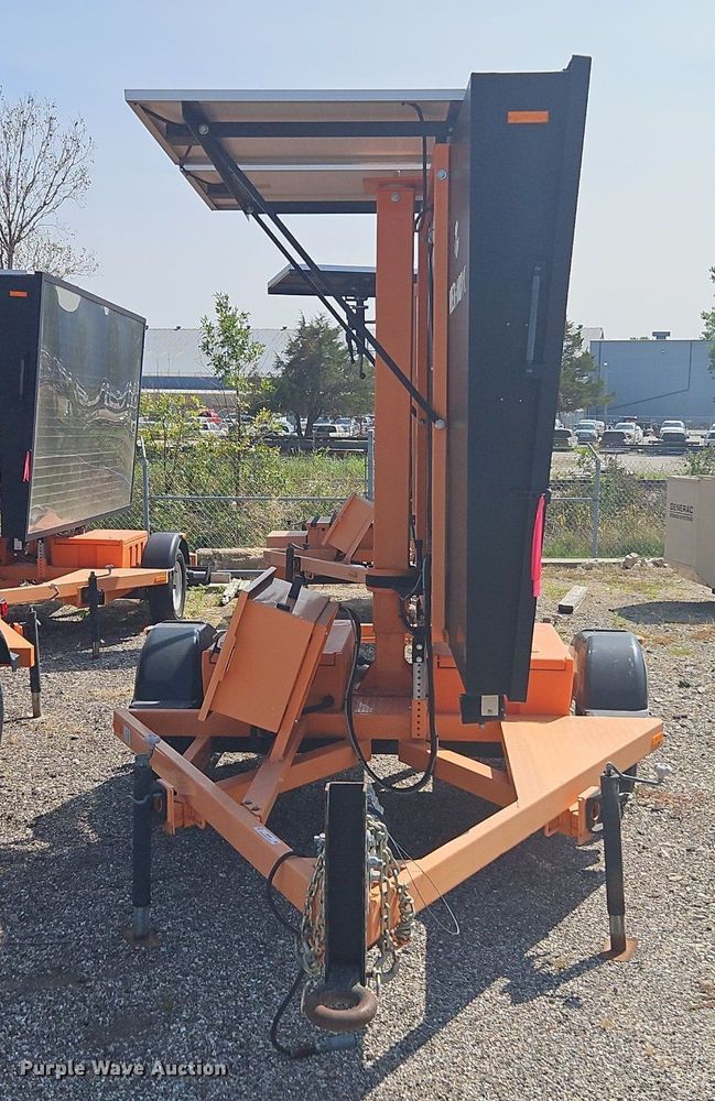 image for item EI8336 2013 Ver-Mac PCMS1210 message board trailer