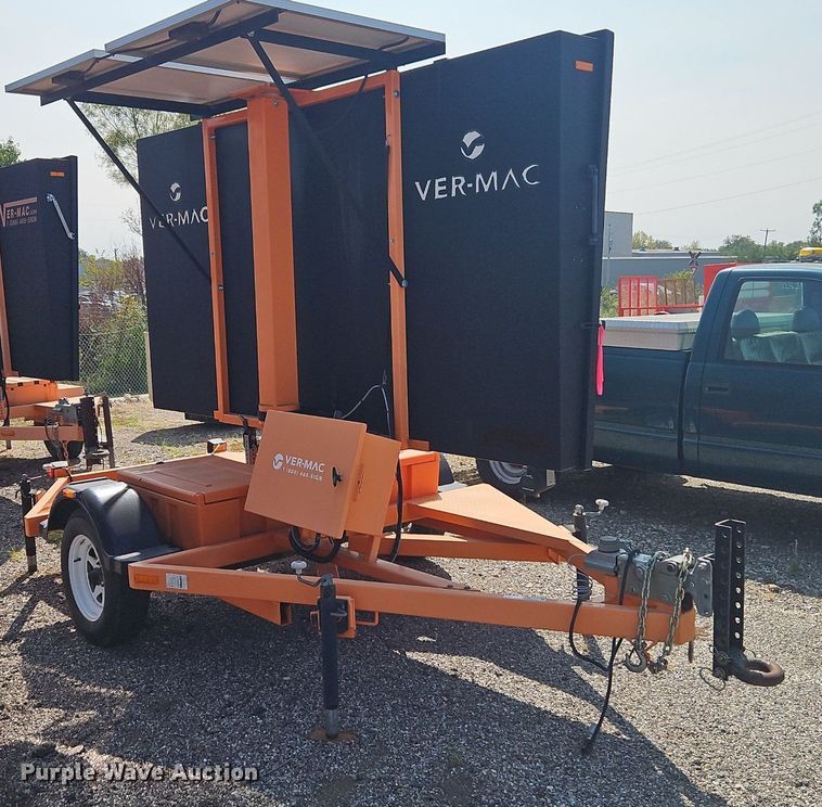 image for item EI8336 2013 Ver-Mac PCMS1210 message board trailer