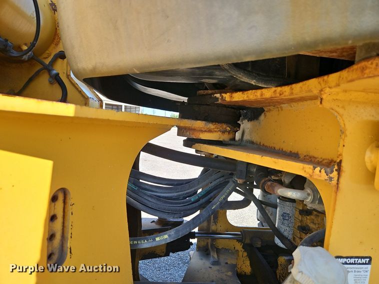 image for item EI8341 2007 John Deere 444J wheel loader