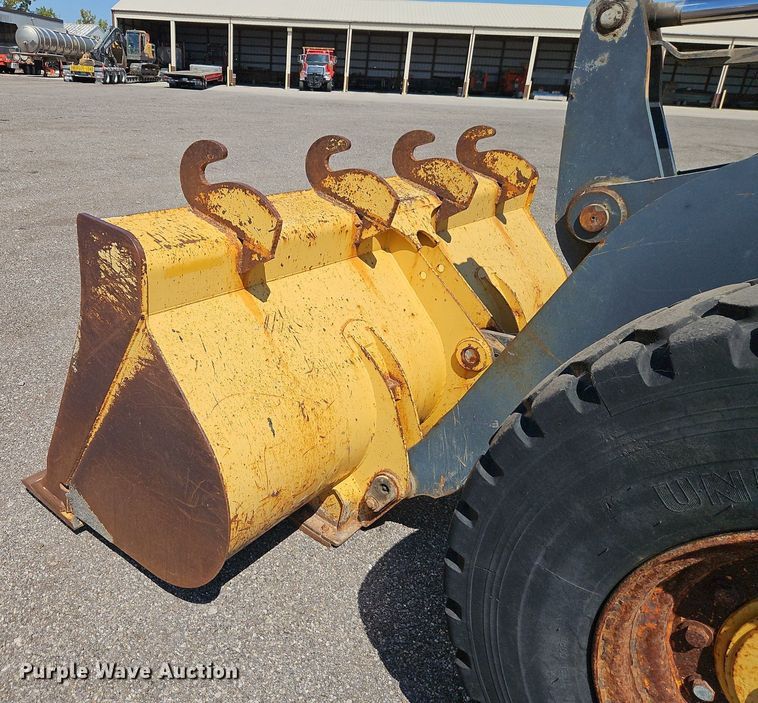 image for item EI8341 2007 John Deere 444J wheel loader