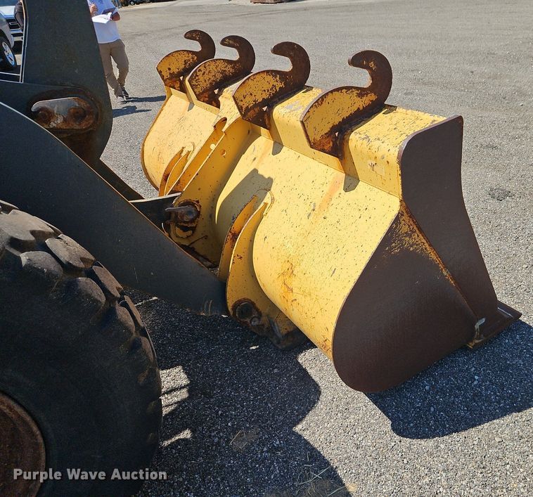 image for item EI8341 2007 John Deere 444J wheel loader