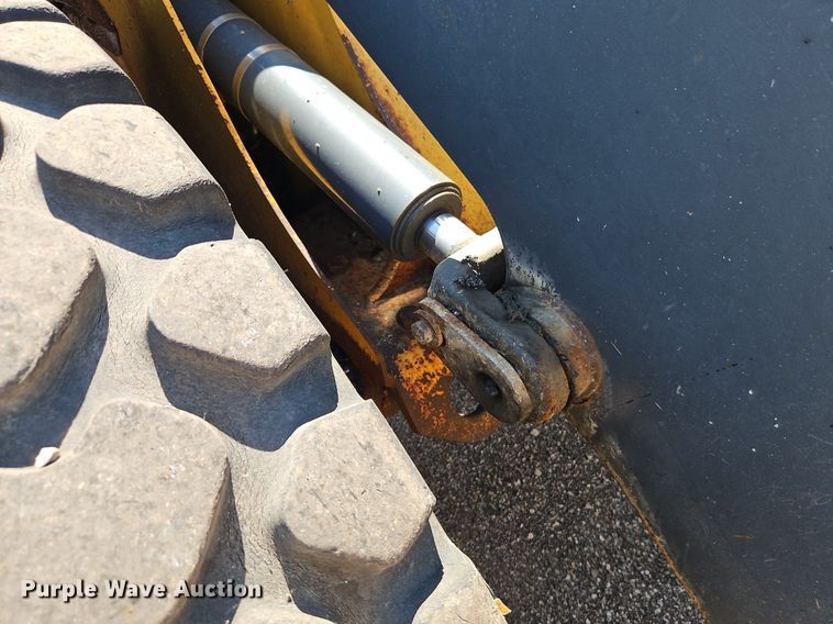 image for item EI8341 2007 John Deere 444J wheel loader