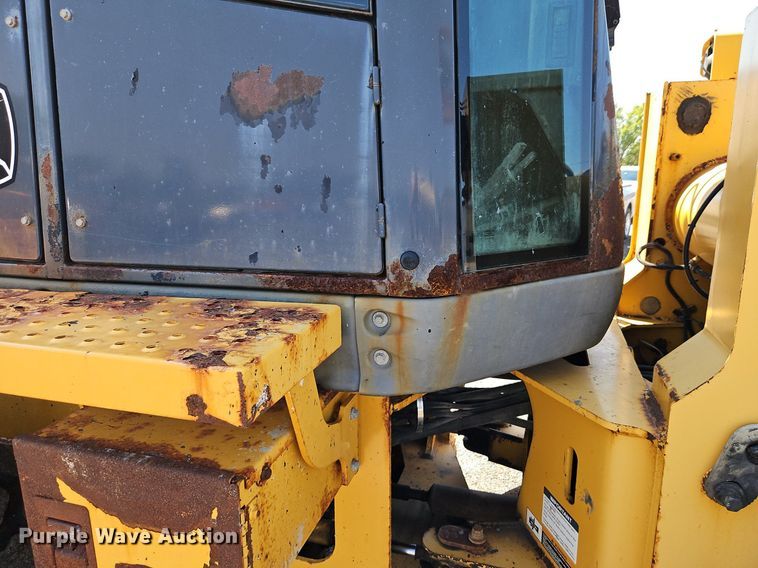 image for item EI8341 2007 John Deere 444J wheel loader