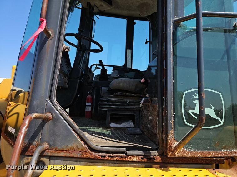 image for item EI8341 2007 John Deere 444J wheel loader