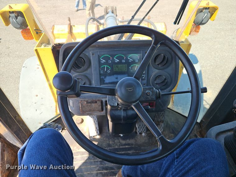 image for item EI8341 2007 John Deere 444J wheel loader