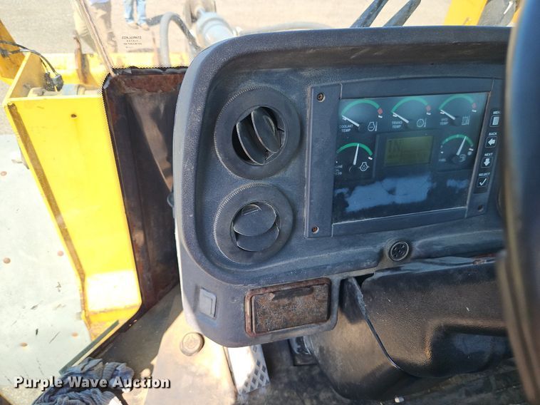 image for item EI8341 2007 John Deere 444J wheel loader