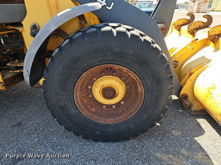 image for item EI8341 2007 John Deere 444J wheel loader