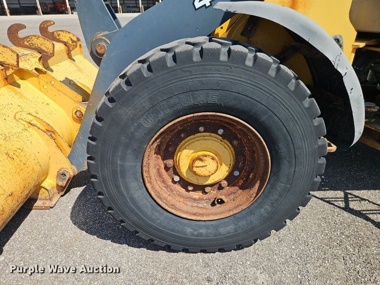 image for item EI8341 2007 John Deere 444J wheel loader