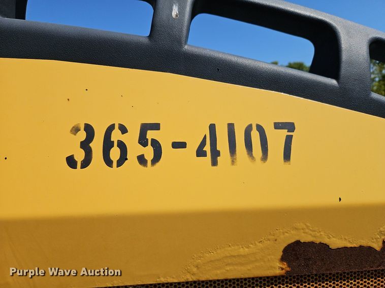 image for item EI8341 2007 John Deere 444J wheel loader