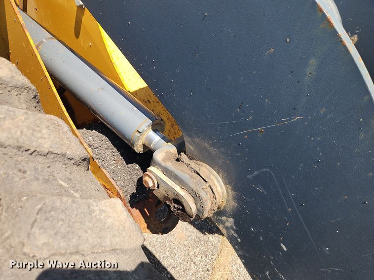 image for item EI8342 2005 John Deere 444J wheel loader