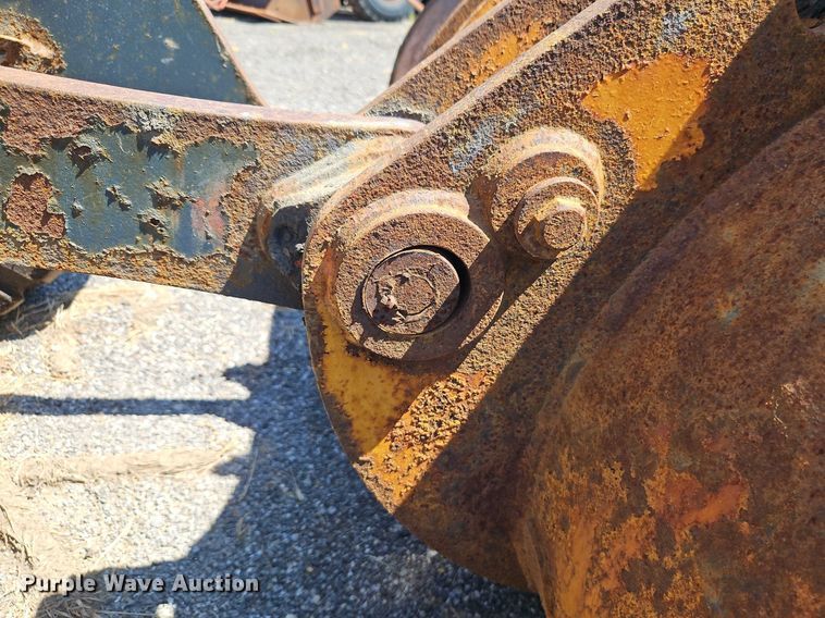 image for item EI8342 2005 John Deere 444J wheel loader