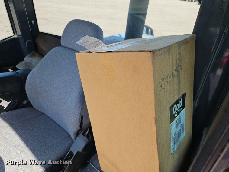 image for item EI8342 2005 John Deere 444J wheel loader